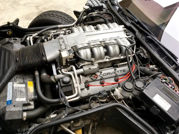 
								Corvette C4 ZR-1 full									