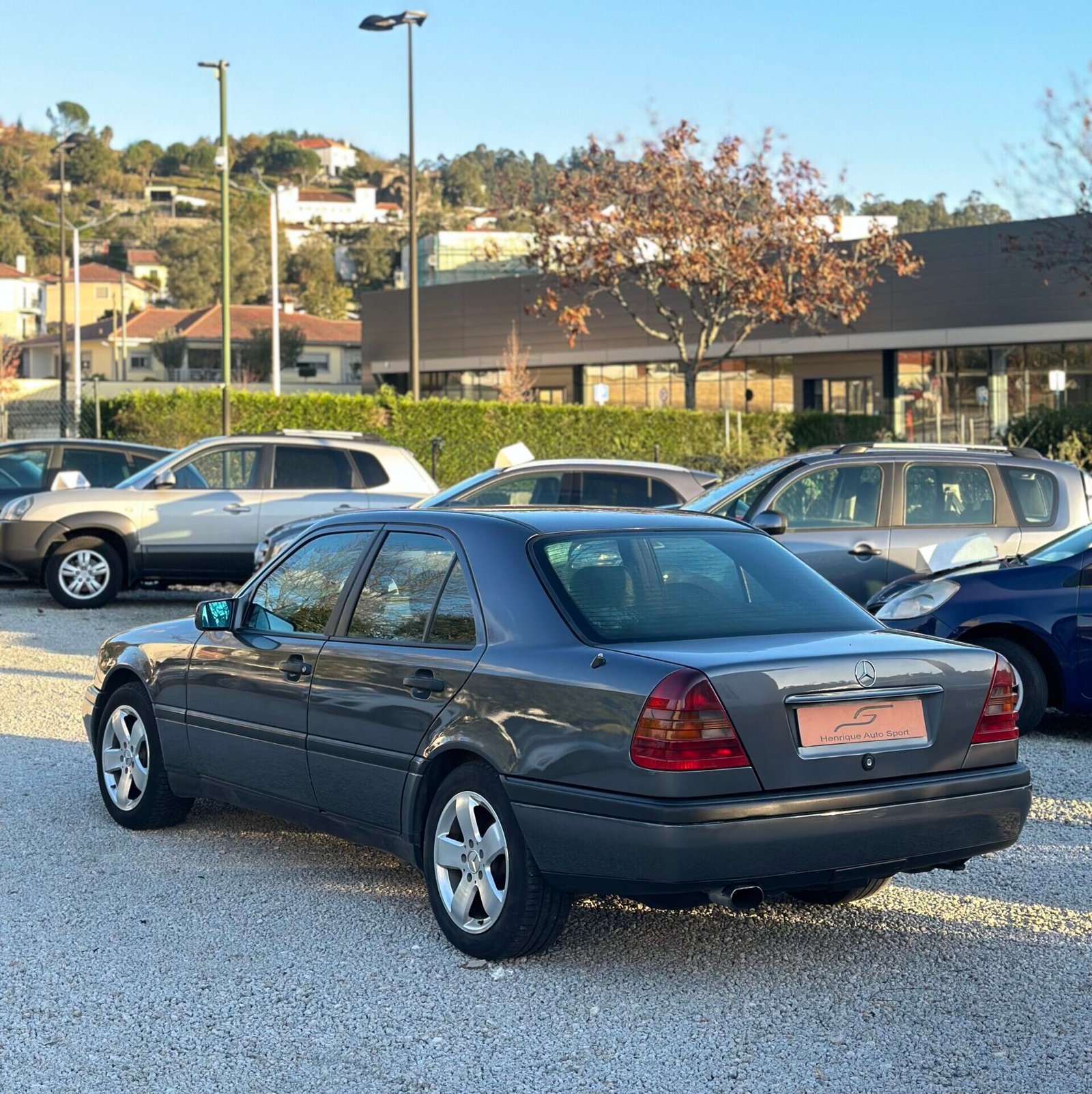 
								Mercedes-Benz C220 D full									