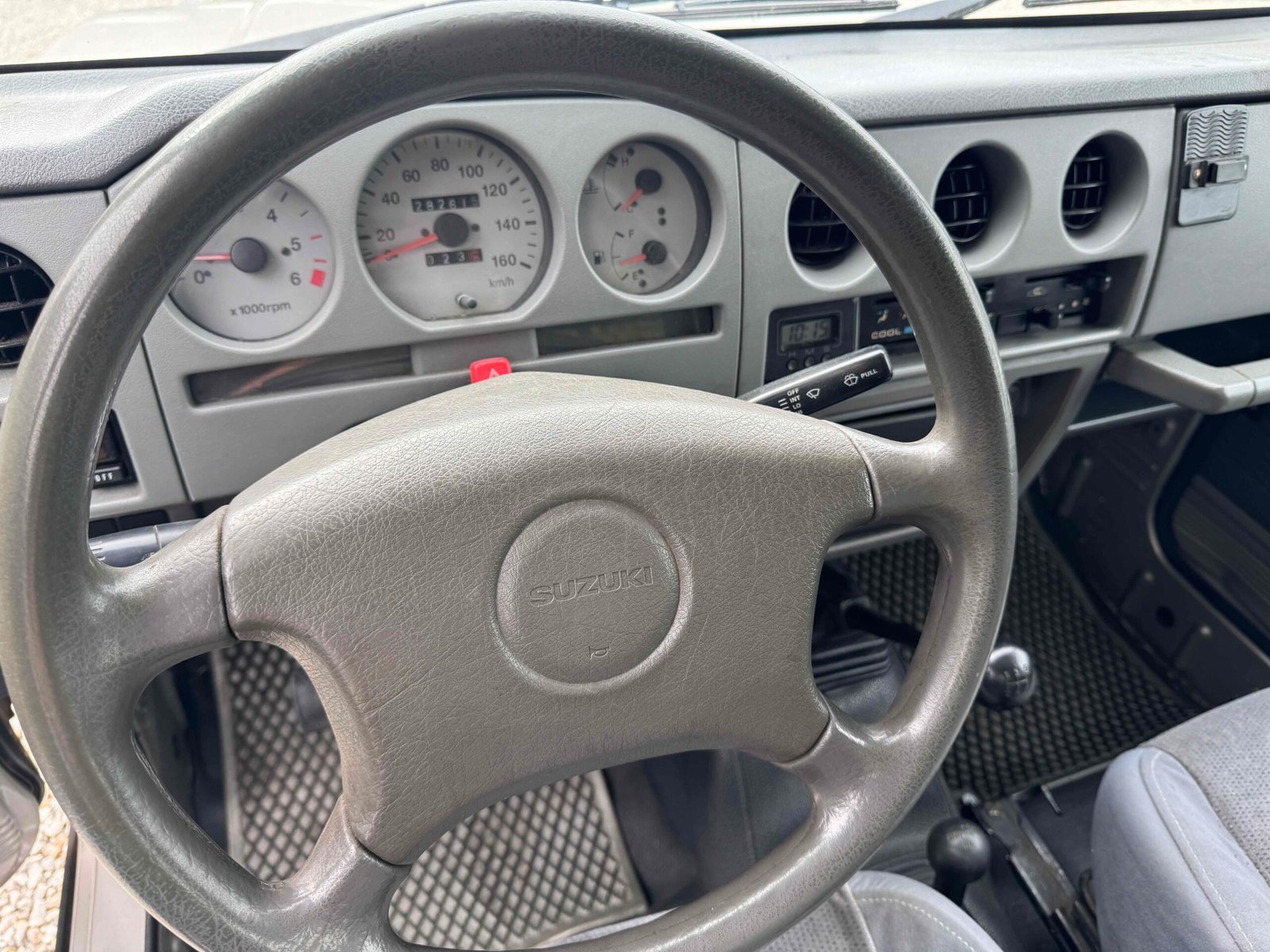 
								Suzuki Samurai 1.9D full									